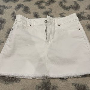 American eagle white mini skirt size 6